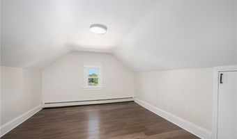 88 Wentworth Ave, Cranston, RI 02905