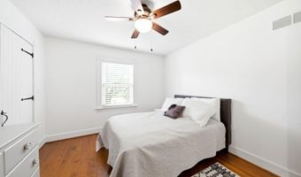 2400 Anchor Way, Anchorage, KY 40223