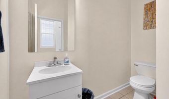 33 LINDLEY Dr, Dover, DE 19904