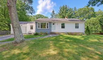 15 Austin Dr, Cumberland, RI 02864