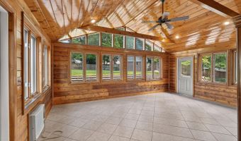 6035 CHATSWORTH Ln, Bethesda, MD 20814