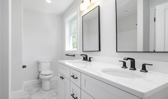 52 Governor St, Cumberland, RI 02864