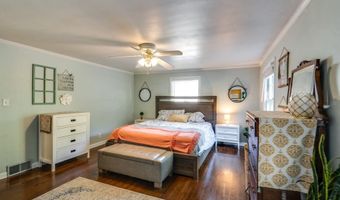 581 Palisades Dr, Akron, OH 44303