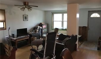 41 Enfield Ave, North Kingstown, RI 02852