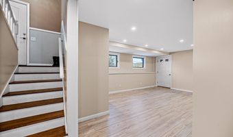23 Lisa Dr, Barre, VT 05641