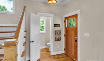 17 Elkmont Ter, Asheville, NC 28804
