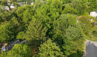 7054 CANTERBURY Ln, Alexandria, VA 22306