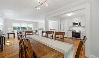 3 Bayberry Dr, Brookfield, CT 06804