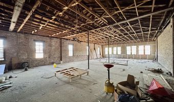 221 E Washington Ave, Athens, TN 37303