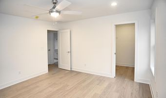 5 W Golfwood Rd, Beverly Shores, IN 46301