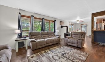 147 Iron Ore Ln, Barren Springs, VA 24313