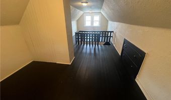 1127 Maplewood Ave, Ambridge, PA 15003