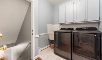 385 Carybell Ln, Alpharetta, GA 30004