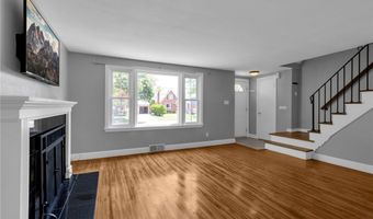 169 Ridgewood Dr, Amherst, NY 14226