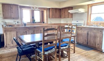 303 BOLTON Rd, Cabot, VT 05647