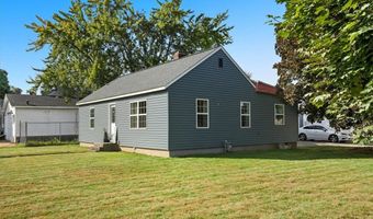 704 Harriet St, Altoona, WI 54720