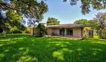 2421 Regency Dr, Biloxi, MS 39532