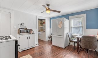 32 Union St, East Greenwich, RI 02818