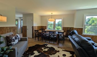 154 West St, Barton, VT 05822