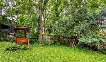4612 Dover Dr, Ames, IA 50014