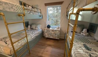 281 7TH St, Avalon, NJ 08202