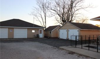 1210 E South St, Arma, KS 66712