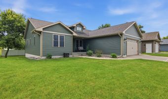 623 Autumn Dr, Altoona, WI 54720