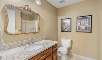 1717 Cedar Ln, Ann Arbor, MI 48105