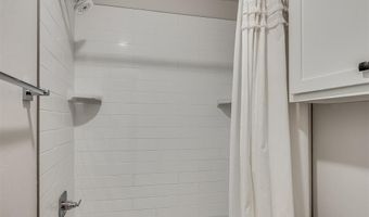 428 Vista Dr, Yukon, OK 73099