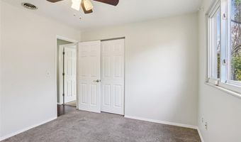 117 Old Oaks Dr, Ballwin, MO 63011