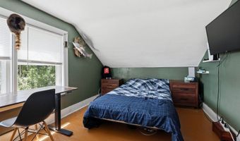 338 N Main St, Amherst, WI 54406