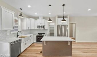 3161 Fox Glow Trl, Asheboro, NC 27205