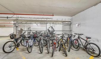 4141 N HENDERSON Rd 322, Arlington, VA 22203