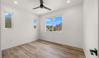 2501 Davis Ave, Carlsbad, CA 92008