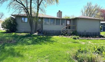 1221 E Linden St, Algona, IA 50511