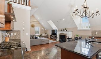 1000 Chapel View Blvd 306, Cranston, RI 02920