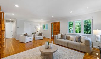 6111 35TH St N, Arlington, VA 22213