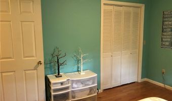 2 Marywood Ln, Cumberland, RI 02864