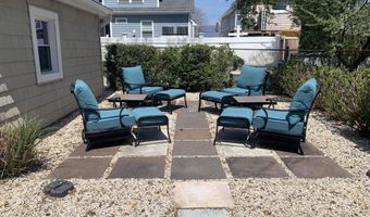 225 Pearl St, Beach Haven, NJ 08008