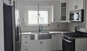 35 McClellan Ave, Amsterdam, NY 12010