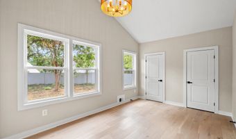 2408 WILLIAM AND MARY Dr, Alexandria, VA 22308