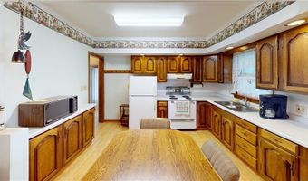 1314 Dunham St, Albert Lea, MN 56007