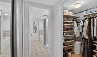 2220 FAIRFAX Dr 707, Arlington, VA 22201