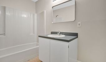 424 Emmett St APT K, Bristol, CT 06010