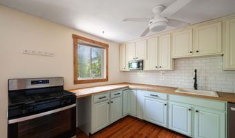 75 LUMBER Ln, Barboursville, VA 22923