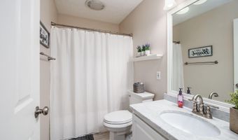 801 Whetstone Ct, Bellefontaine, OH 43311