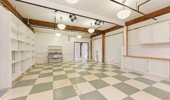 11 Indian Wells Hwy, Amagansett, NY 11930