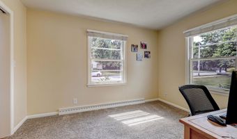 524 N OUTAGAMIE Ct, Appleton, WI 54914