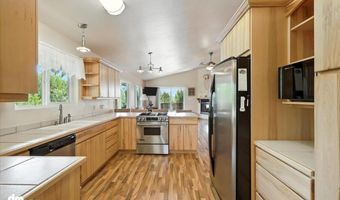 15949 W Heikes Dr, Big Lake, AK 99652