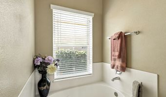 808 PALO DURO Dr, Bernalillo, NM 87004